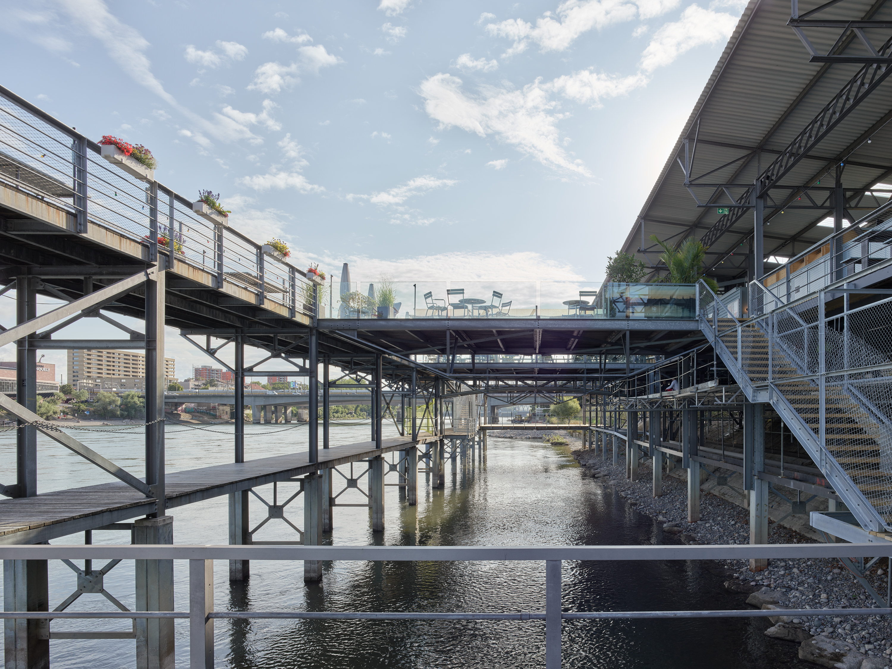 Ahp0095 AIQ4 018356 J3